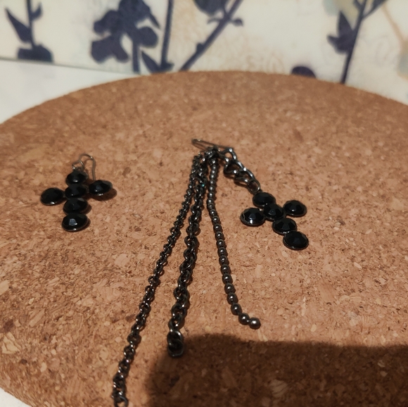 Earrings and Ring Set - Picture 9 of 9